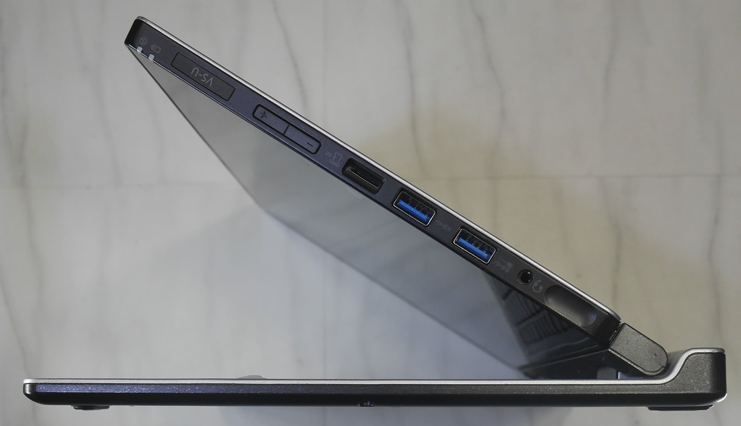 NEC Versapro VS-U Windows11 タブレット ドックキーボード付き VK11C