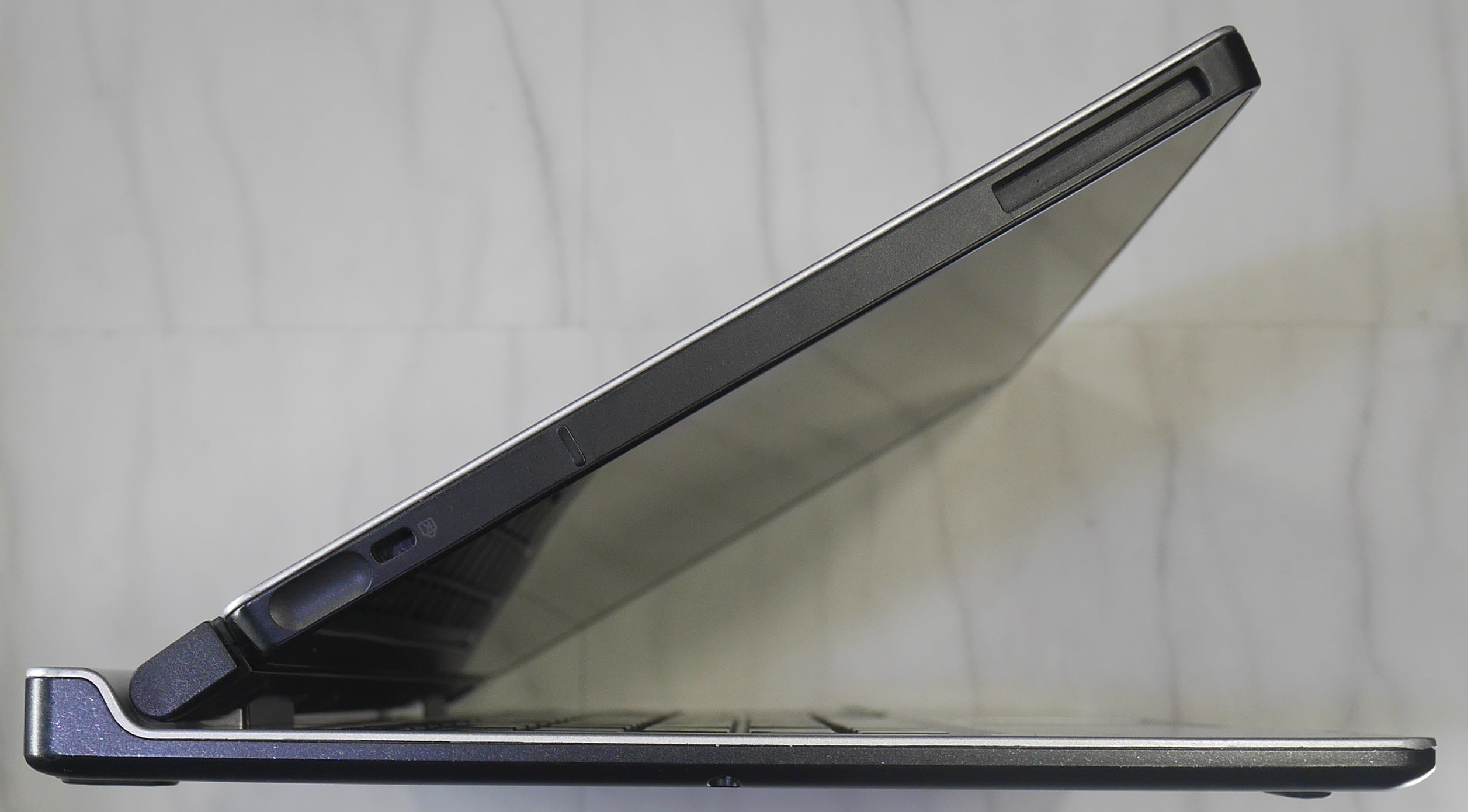 NEC Versapro VS-U Windows11 タブレット ドックキーボード付き VK11C